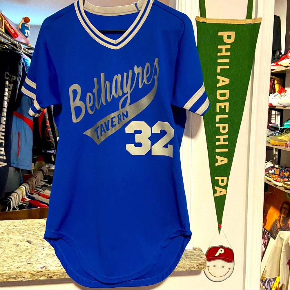 Vintage Wilson Mens Medium Bethayers Tavern Softball Bar League throwback Jersey